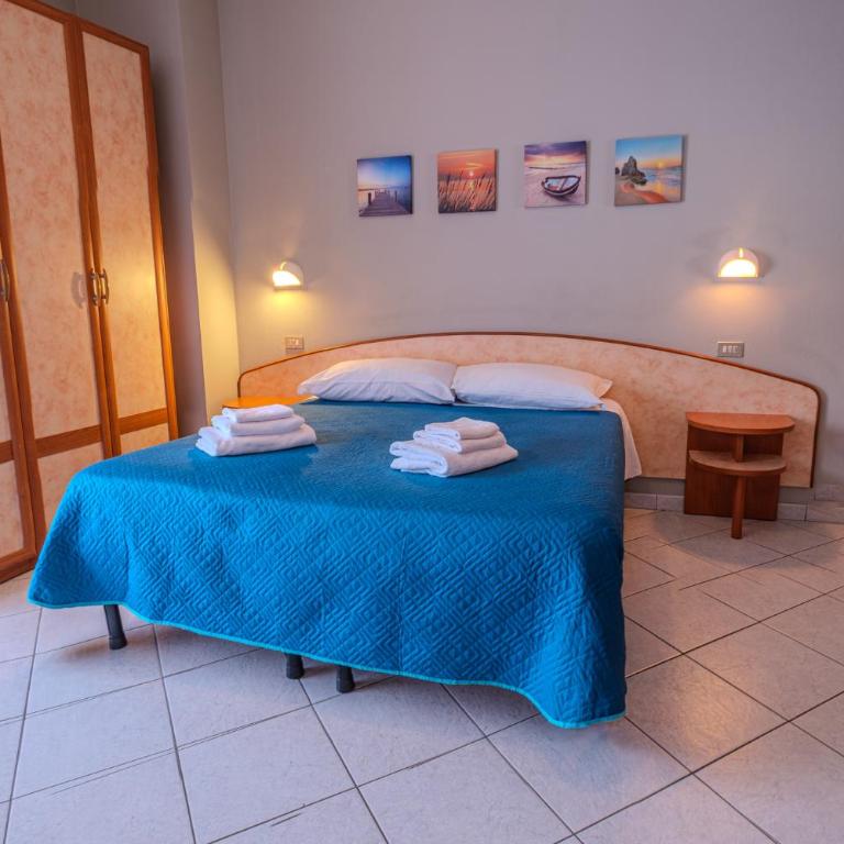Family Hotel Mediterraneo - Azzurro Club - Camera Matrimoniale/Doppia con Letti Singoli con Balcone e Accesso Disabili - 5