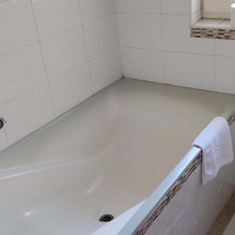 LaRos Apt - Two-Bedroom Apartment with Sea View - 5