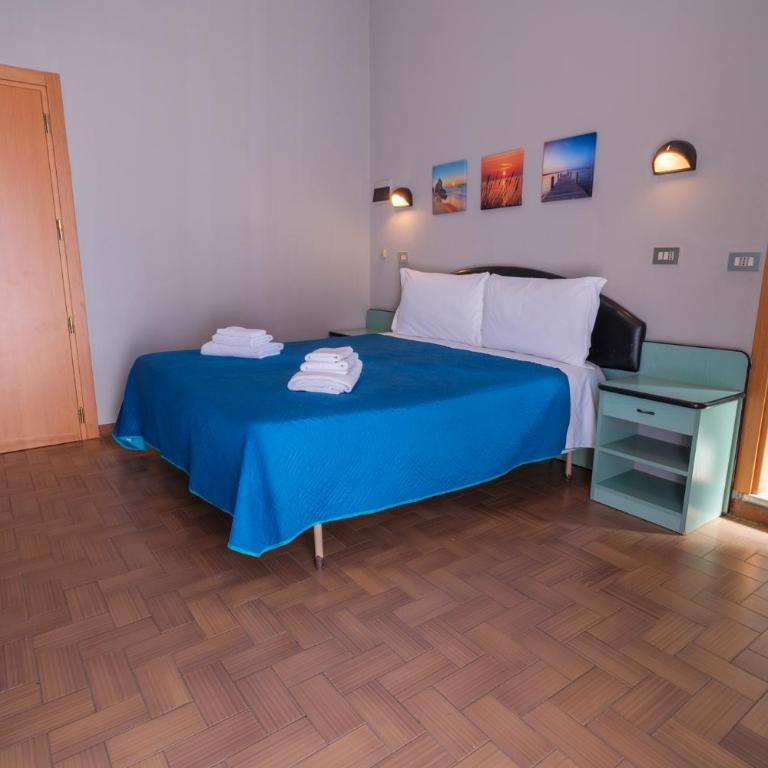 Family Hotel Mediterraneo - Azzurro Club - Camera Quadrupla con Balcone - 6
