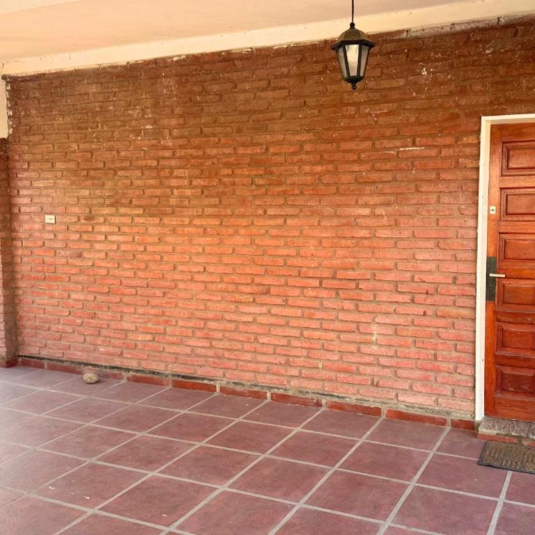 Descansá en Cosquín casa con patio y asador - Casa de 3 dormitorios - 10