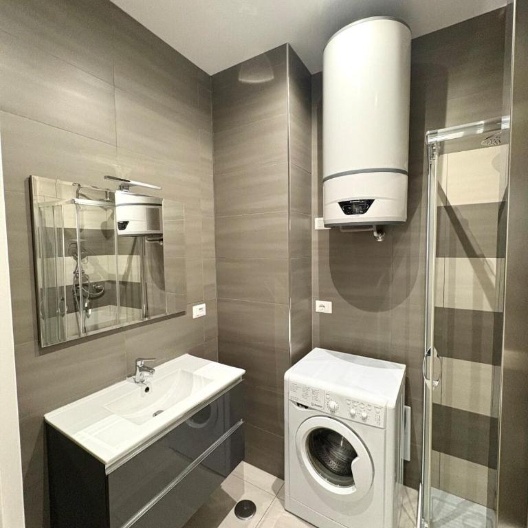 Fortis Domus - Appartamento con 2 Camere da Letto - 10