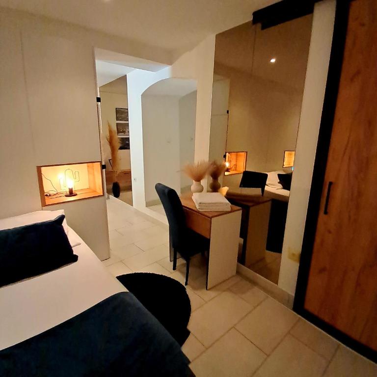 Apartman Magic moments Stari Grad - One-Bedroom Apartment - 17