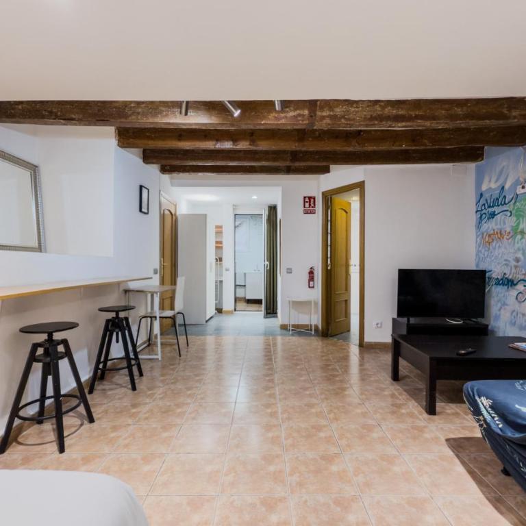 Casa en Barcelona - Three-Bedroom House - 12