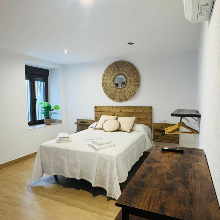 Apartamentos Ladera del Castillo - Apartamento Estudio - 1 cama doble - 3