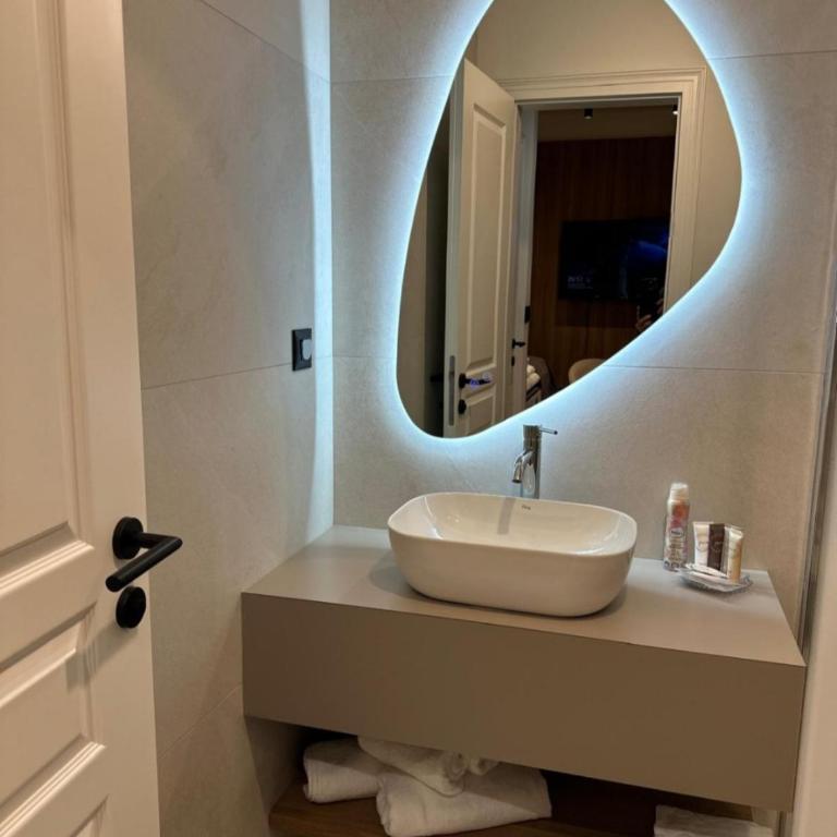 Four Elements Apartments - Studio Apartment with Balcony - 7