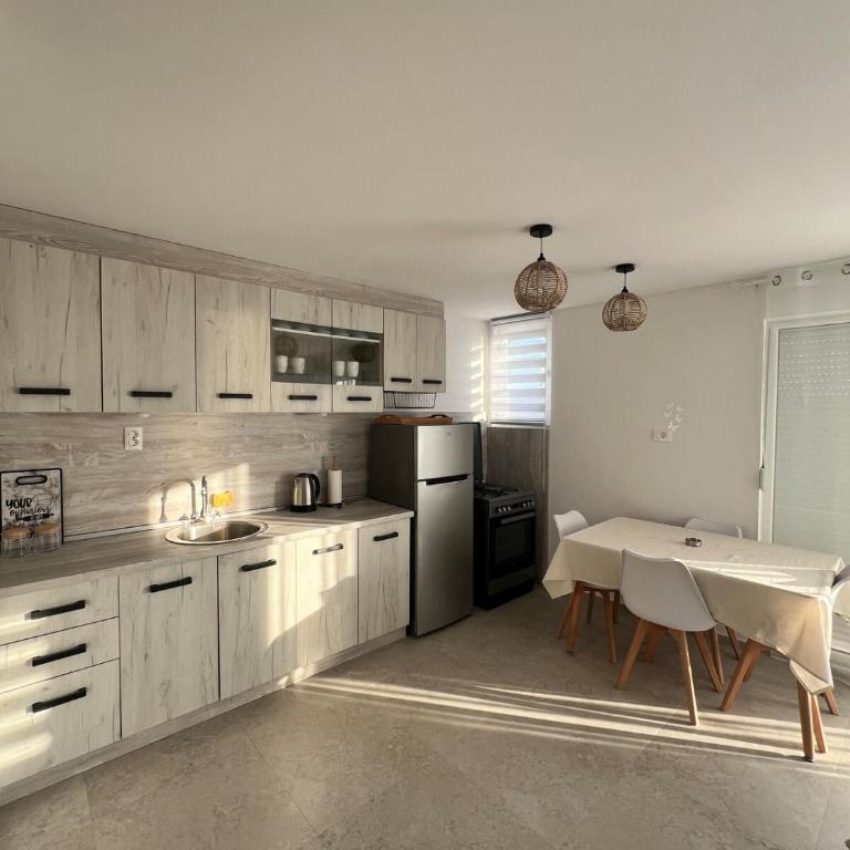 A&A apartments - One-Bedroom Apartment - 2