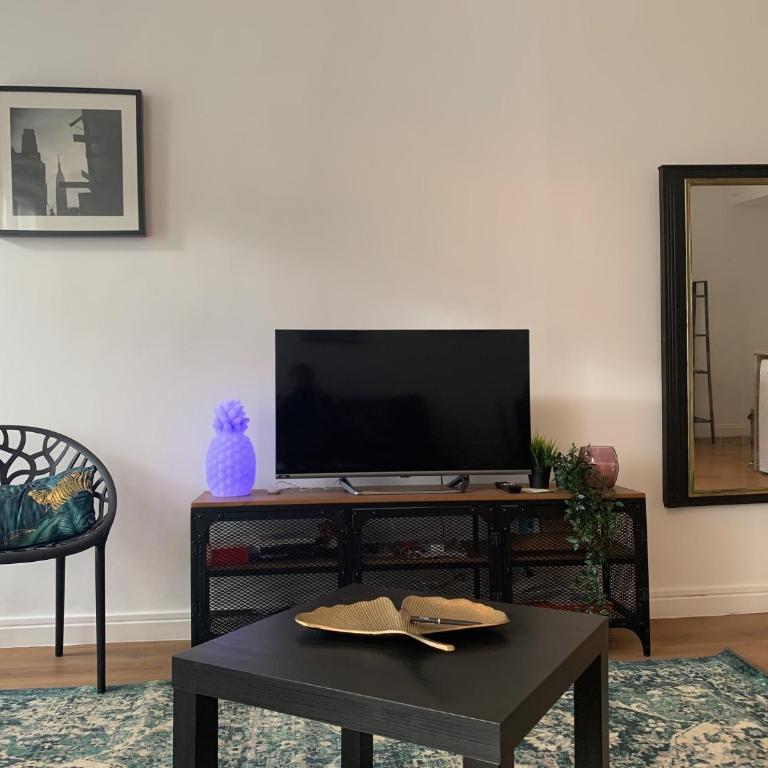 Le Quatre superbe T2 Internet WiFi Coeur historique Parking 45 m2 - Appartement 1 Chambre - 19