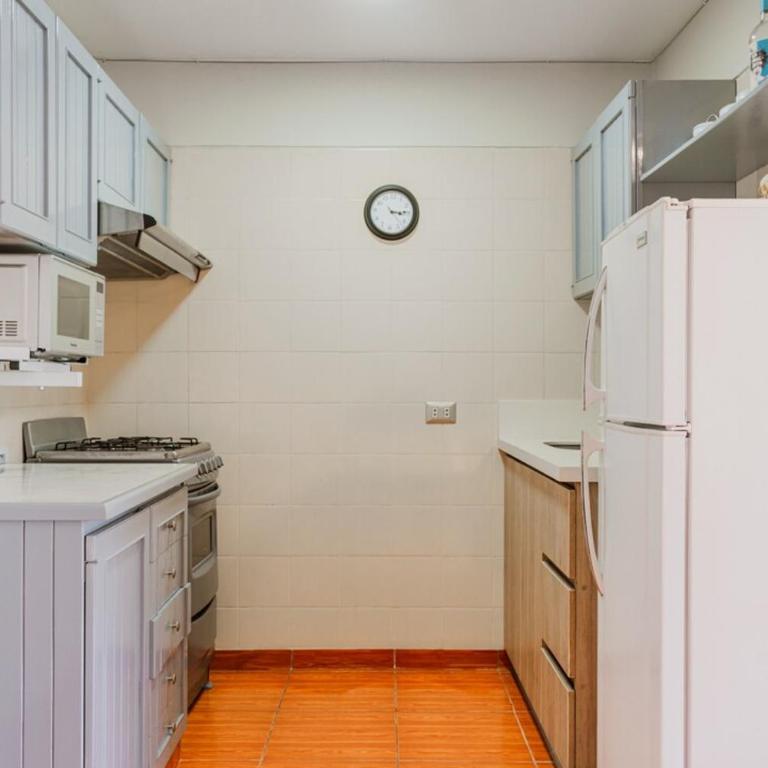 Appealing 1BR Beautiful View in Miraflores - One-Bedroom Apartment - 4