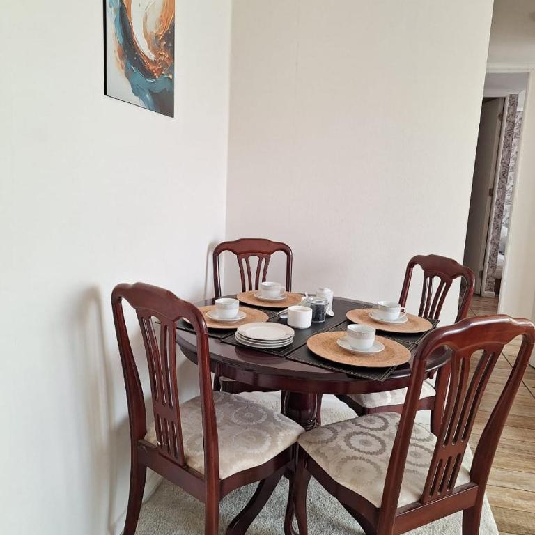 Departamento metro Rondizzoni - Two-Bedroom Apartment - 7