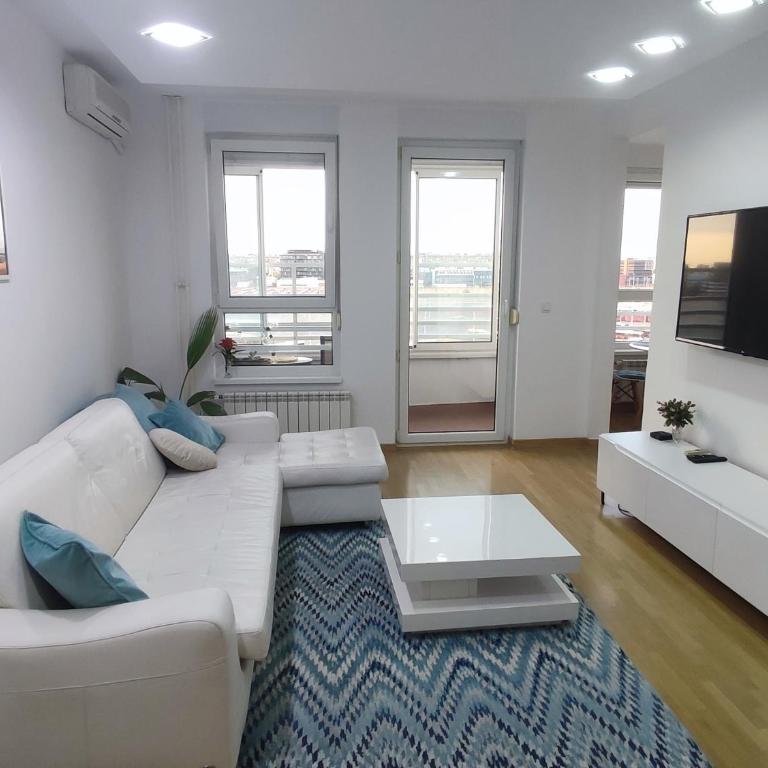 Premium Belvil apartment, free parking - One-Bedroom Apartment - 10