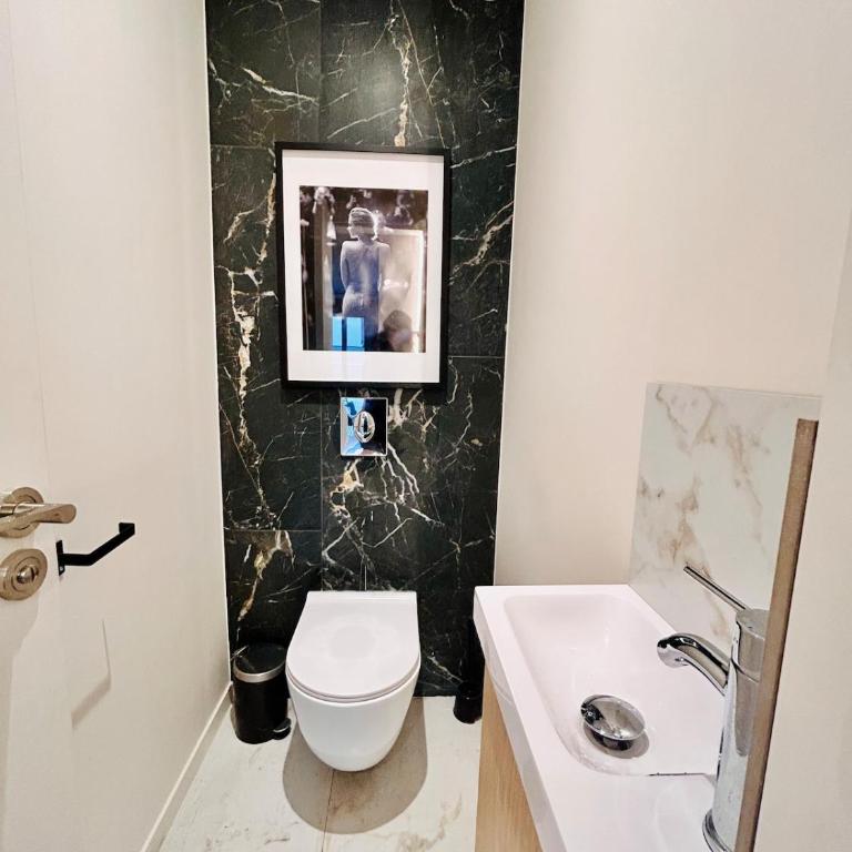 Luxury Suite - Intimate Garden, Jacuzzi, BBQ & Private Parking - Apartamento de 1 dormitorio - 18
