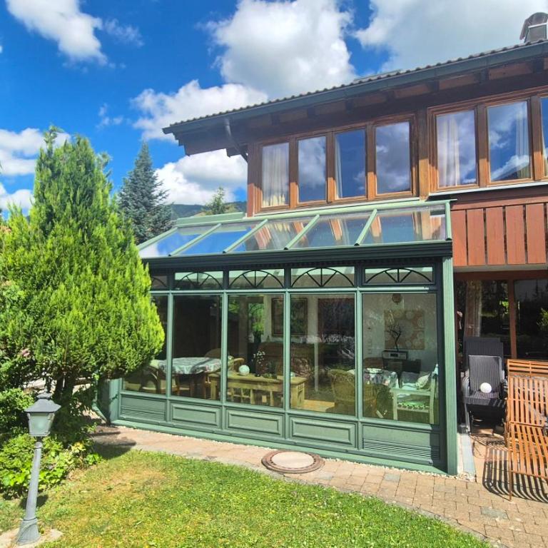 Konstanzer Bergblick mit Wintergarten - Apartment mit 2 Schlafzimmern - 1