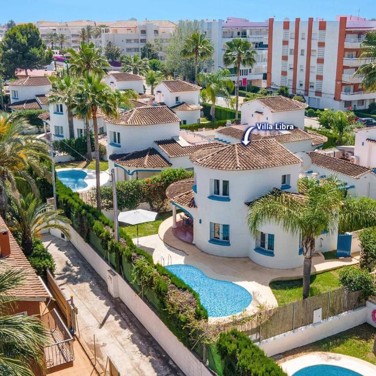 Villa Libra by Villa Plus - Villa - 16
