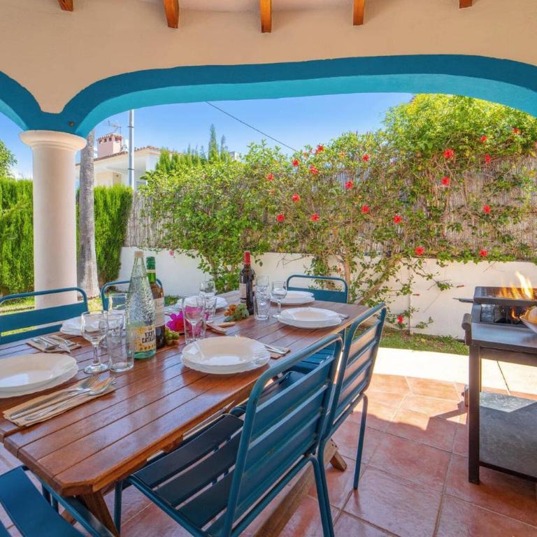 Villa Libra by Villa Plus - Villa - 4