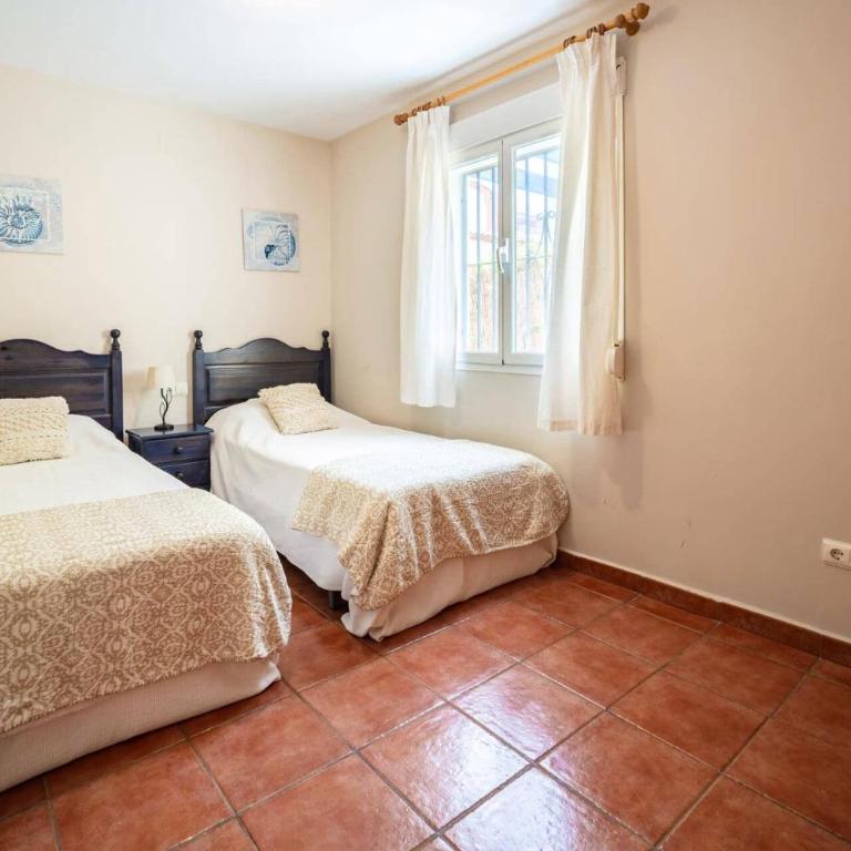 Villa Libra by Villa Plus - Villa - 13