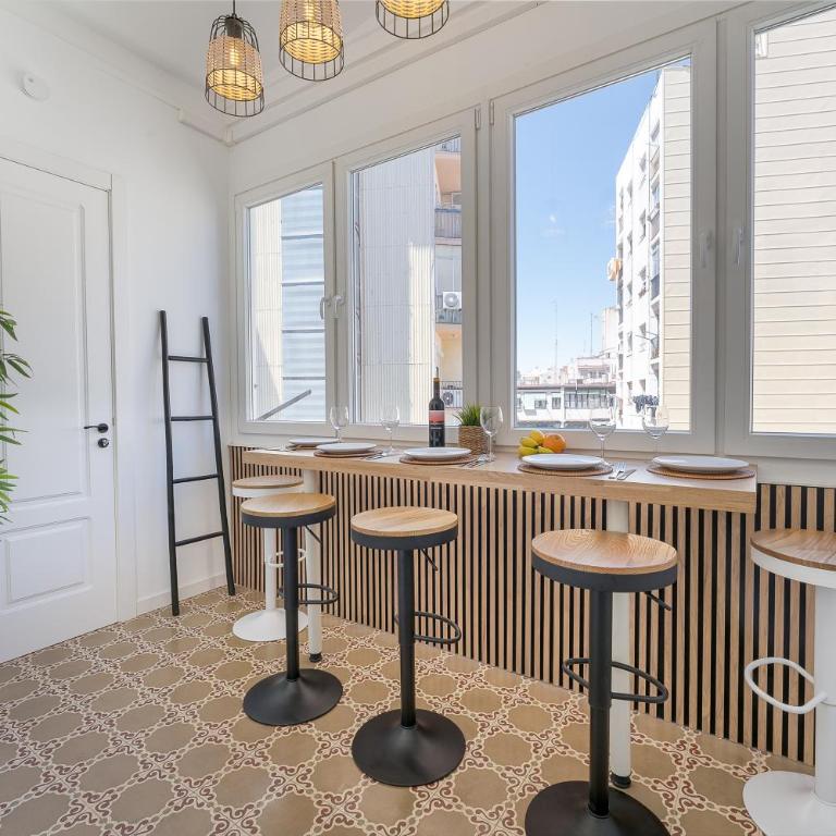 Piso Exclusivo con 5 Dormitorios en el Corazón de Tarragona - Apartamento - 8