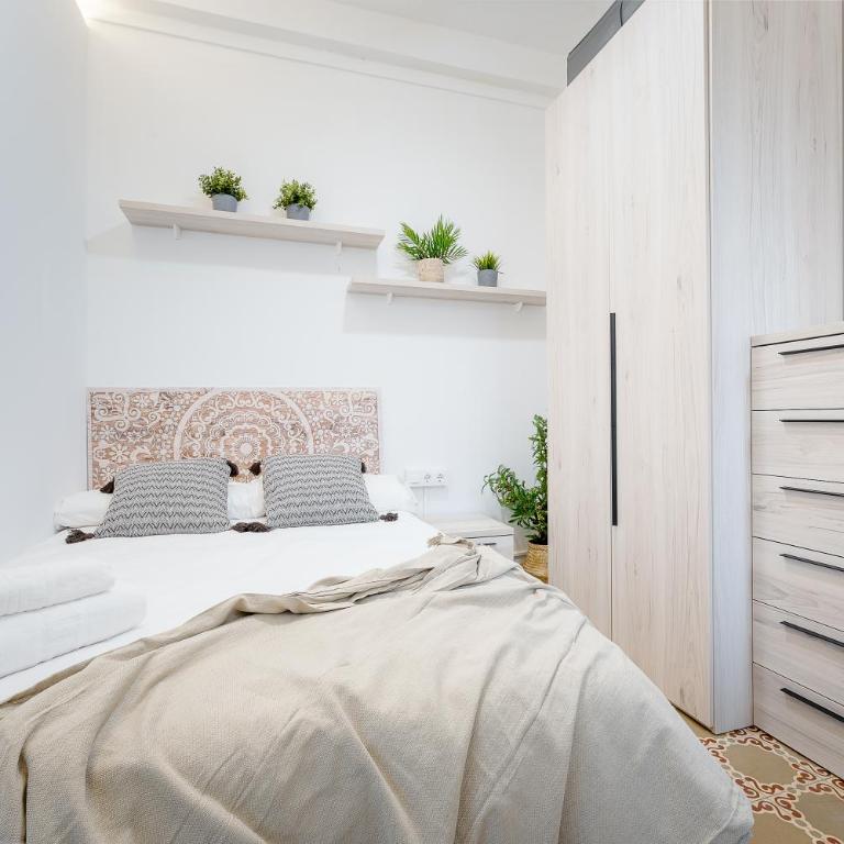 Piso Exclusivo con 5 Dormitorios en el Corazón de Tarragona - Apartamento - 54