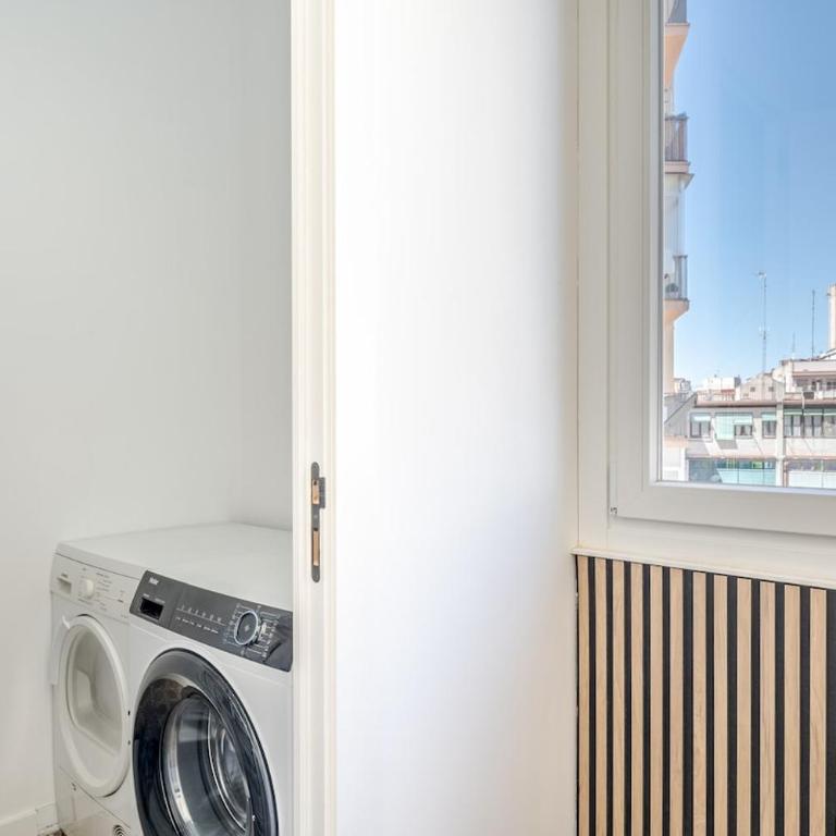 Piso Exclusivo con 5 Dormitorios en el Corazón de Tarragona - Apartamento - 57