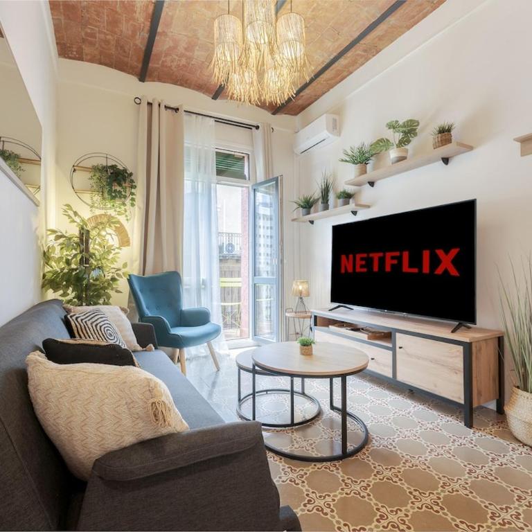 Piso Exclusivo con 5 Dormitorios en el Corazón de Tarragona - Apartamento - 1