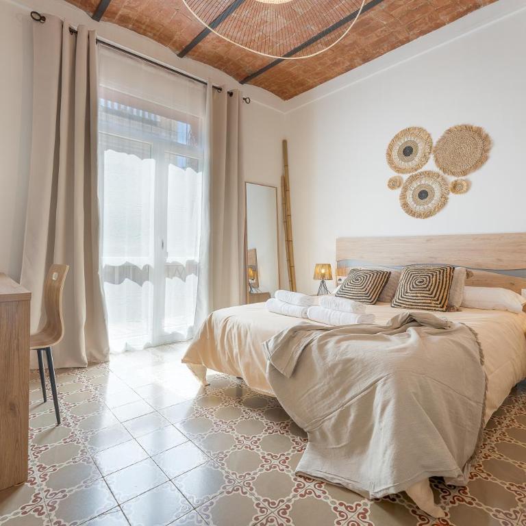 Piso Exclusivo con 5 Dormitorios en el Corazón de Tarragona - Apartamento - 79