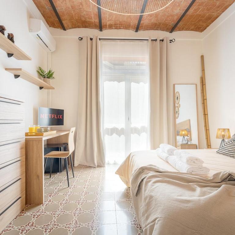 Piso Exclusivo con 5 Dormitorios en el Corazón de Tarragona - Apartamento - 5