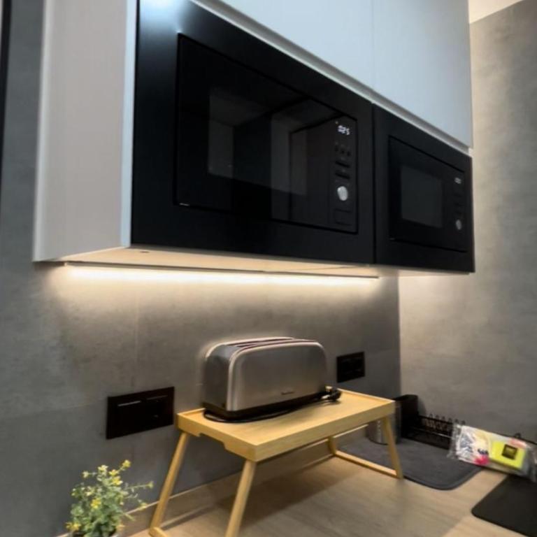 Piso Exclusivo con 5 Dormitorios en el Corazón de Tarragona - Apartamento - 40