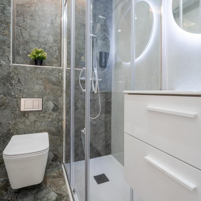 Piso Exclusivo con 5 Dormitorios en el Corazón de Tarragona - Apartamento - 37