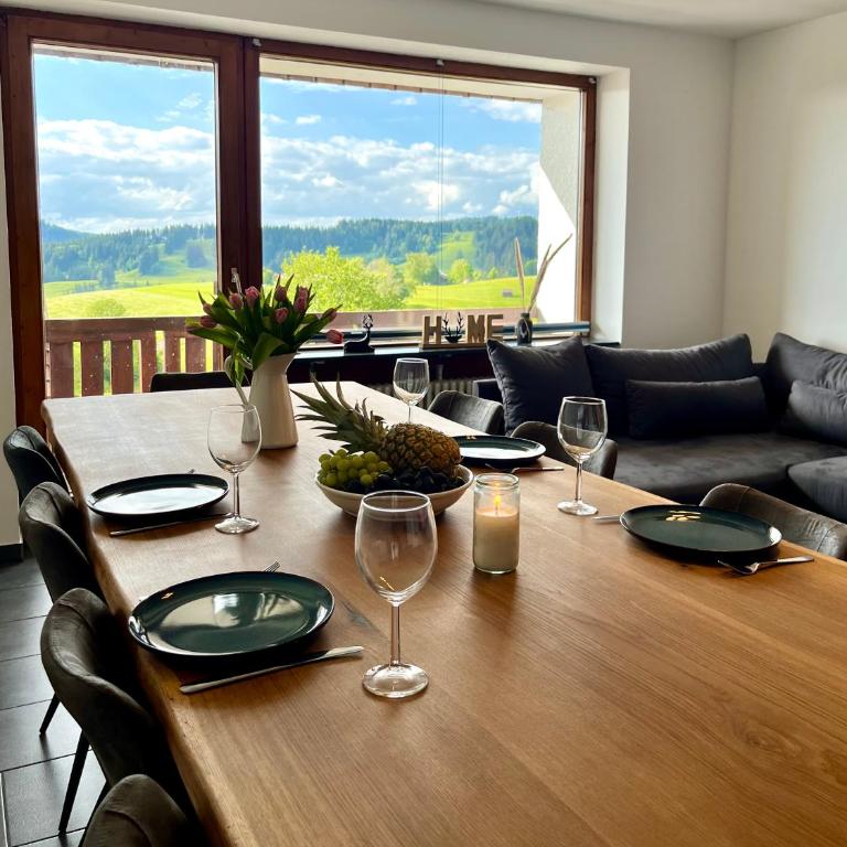 Ferienwohnung Almglück mit Pool und Sauna, direkt am Skilift - Apartment mit 3 Schlafzimmern - 1