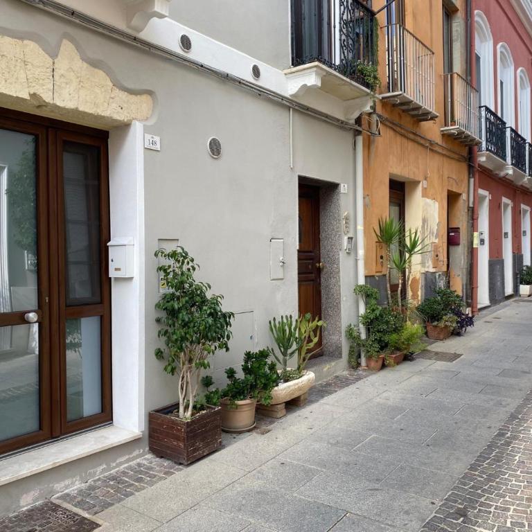 PinHouse - Two-Bedroom House - 1
