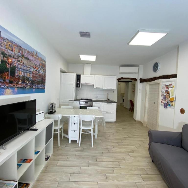 PinHouse - Two-Bedroom House - 5