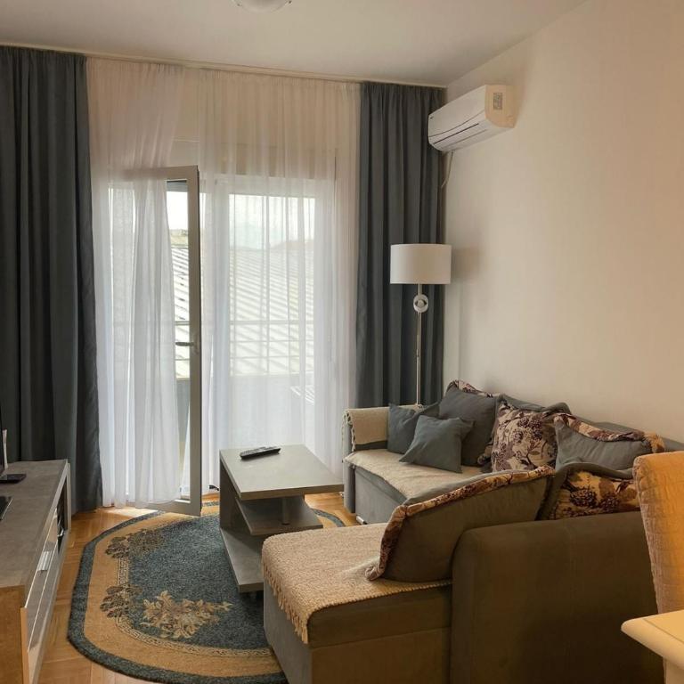 Aurora 3 Apartment - One-Bedroom Apartment - 1