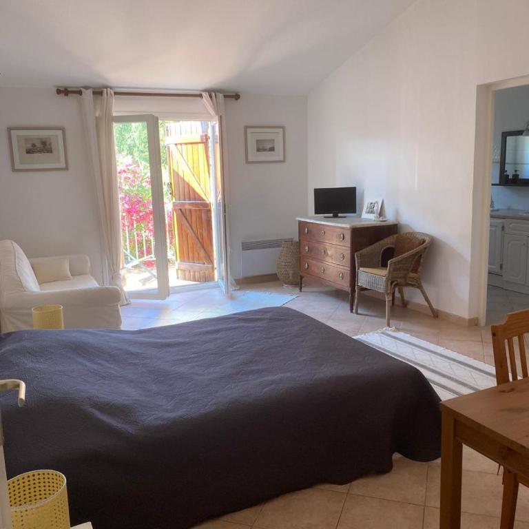 Grande Maison Piscine Privée Plage à 150 m Calvi Centre - Maison 5 Chambres - 6