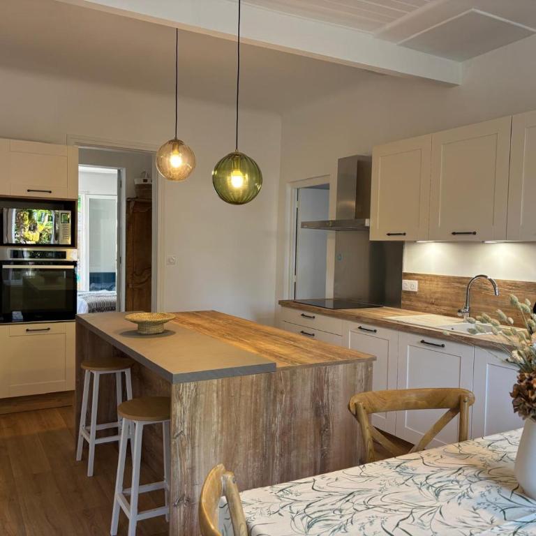 Villa EtcheOna - Three-Bedroom Villa - 11