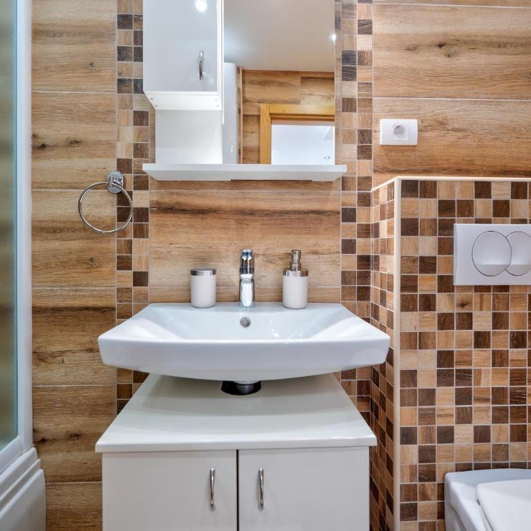 MAXI Aroma Apartments - Cozy One-Bedroom Apartment - 8