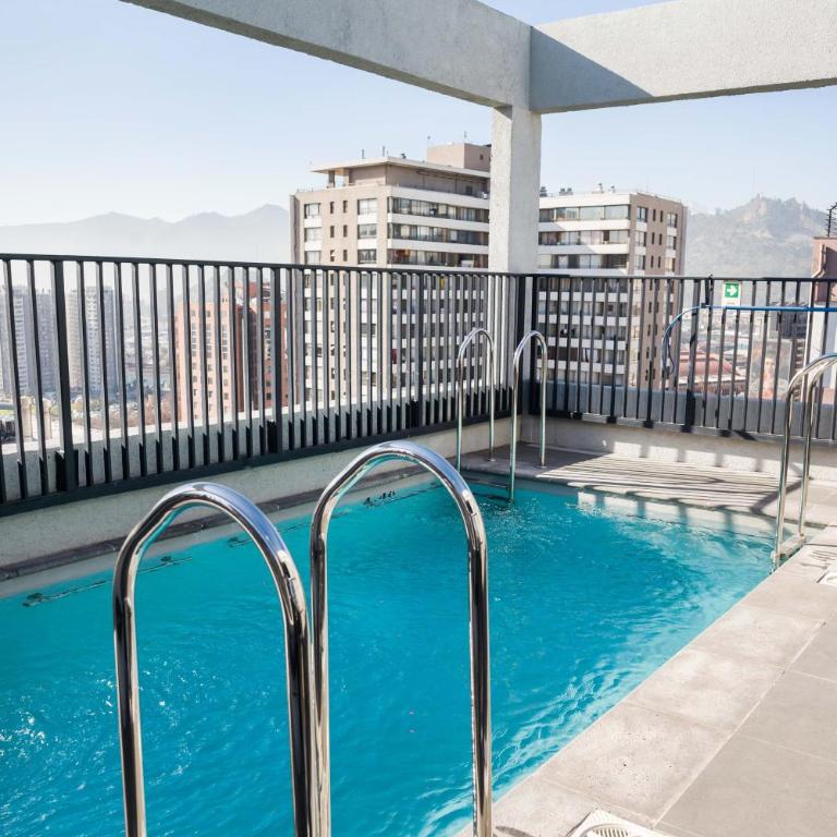 Chic Downtown Studio Retreat for Two in Santiago - Estudio - 22