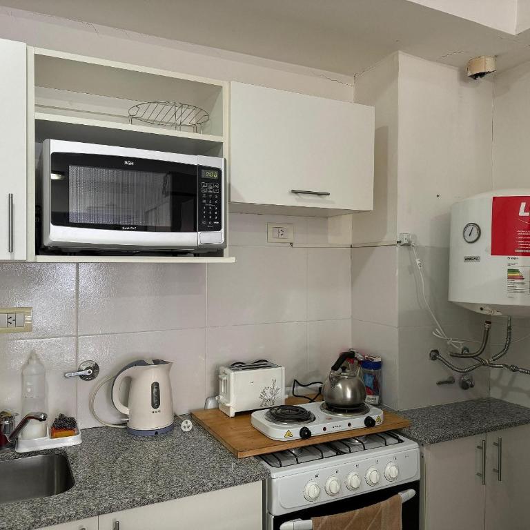 Bright apartment with river view - One-Bedroom Apartment - 2