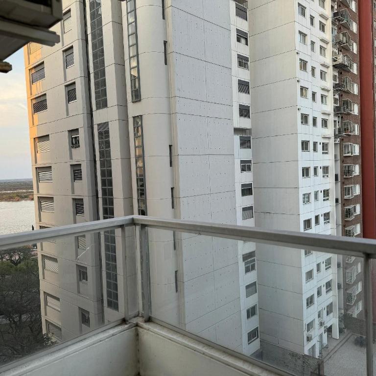 Bright apartment with river view - One-Bedroom Apartment - 4