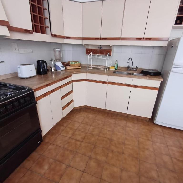 Casa Mayolica, en el centro de Salta, con terraza y estacionamiento gratuito - Casa de 3 dormitorios - 20
