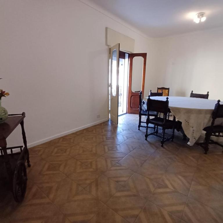 Casa Mayolica, en el centro de Salta, con terraza y estacionamiento gratuito - Three-Bedroom House - 30