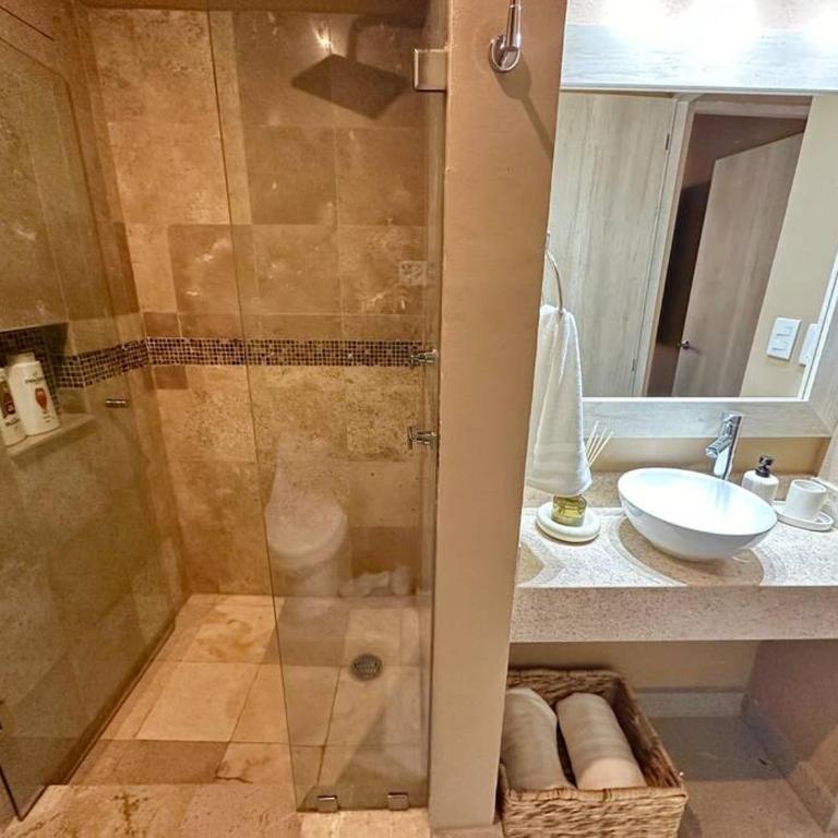 Condominio de Lujo en San Miguel - Two-Bedroom Apartment - 6