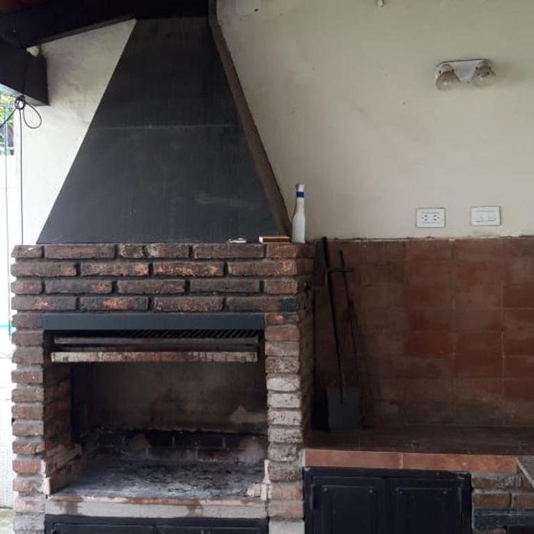 spectacular house with 4 bedroom in barrio sur with a pool - Four-Bedroom House - 6