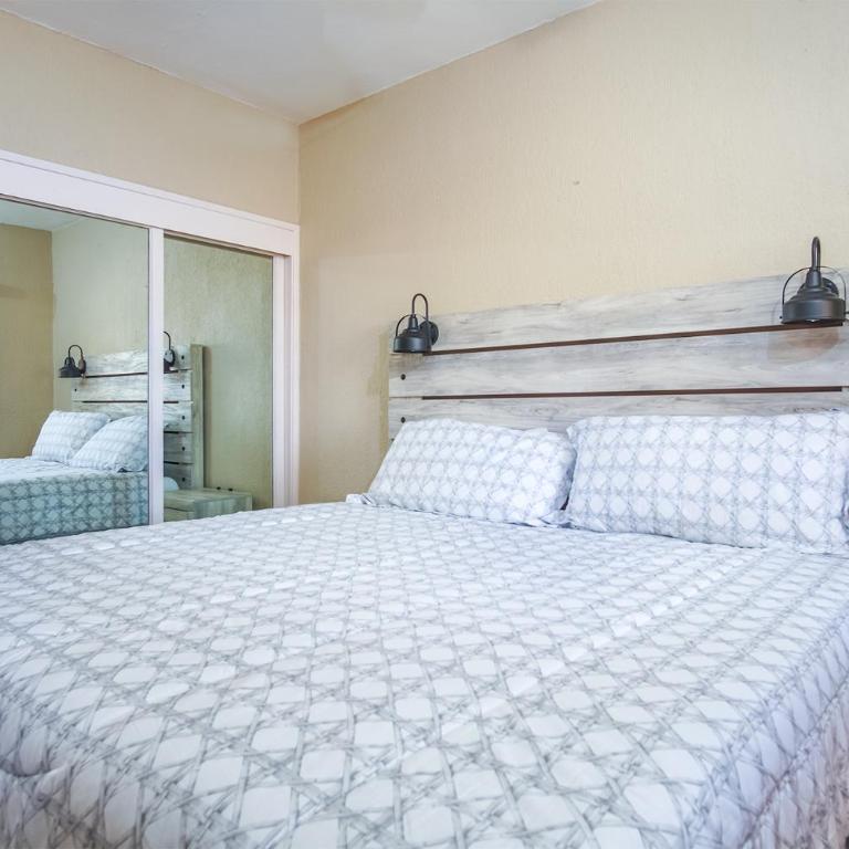 Pelican's Post Ocean View Safe Condo - Casa - 5
