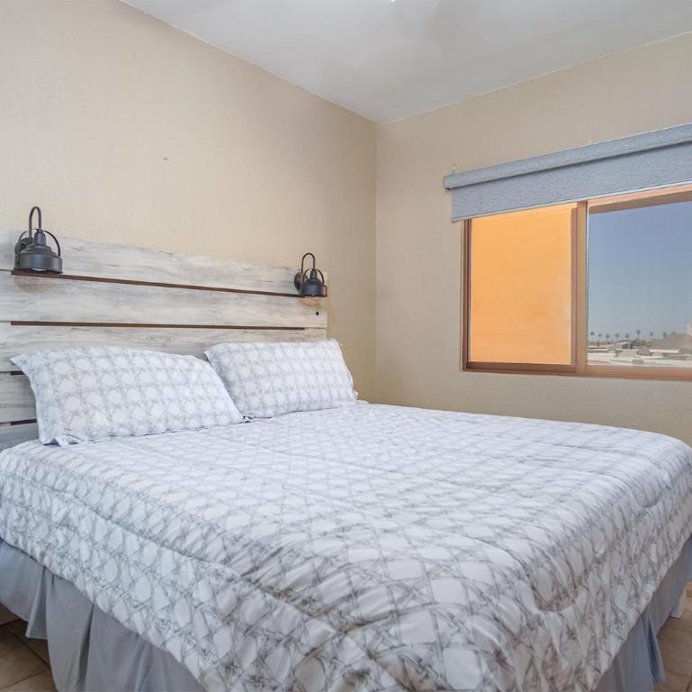 Pelican's Post Ocean View Safe Condo - Casa - 11