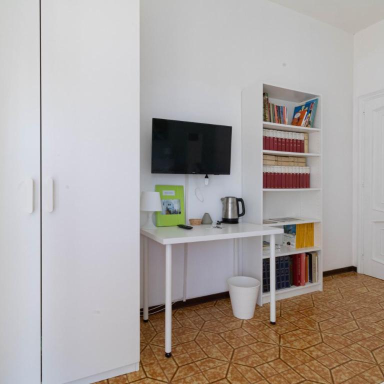 casa a colori - Camera Matrimoniale Standard con Bagno in Comune - 7