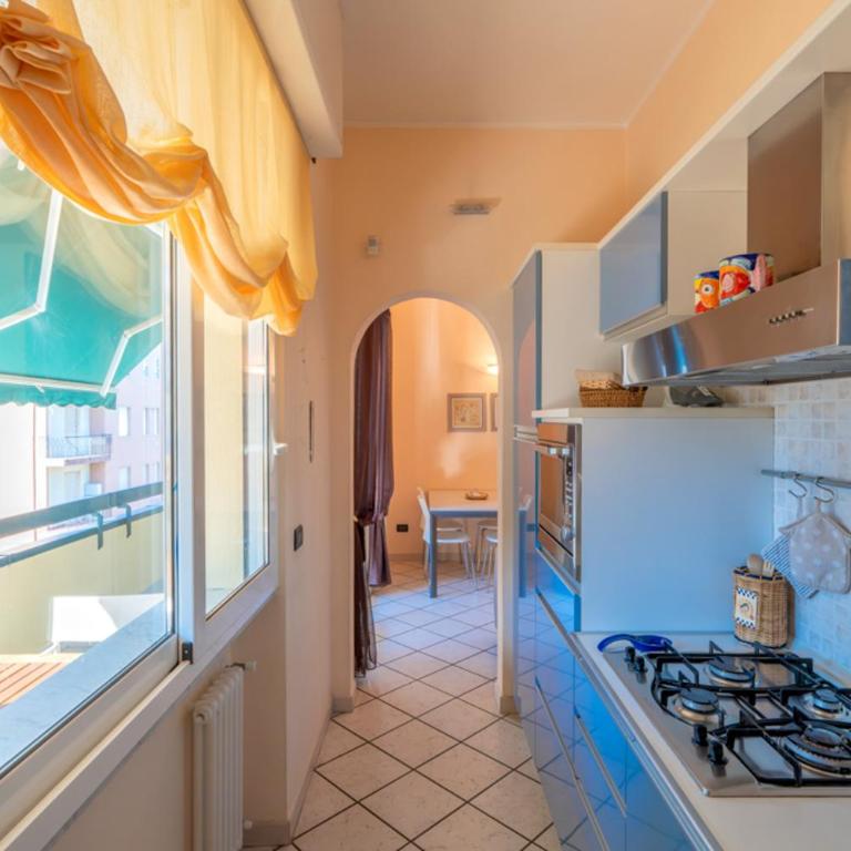 Splendido trilocale vista mare Albenga - Appartamento con 2 Camere da Letto - 12
