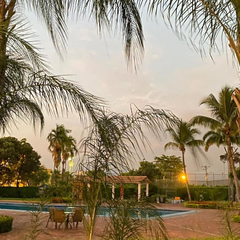 Casa Machala Lux Garaje piscina guardias parque - Villa de 3 dormitorios - 24