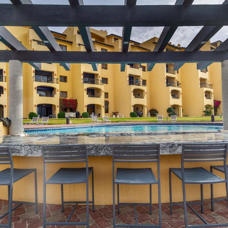 Barefoot Bumblebee Newly Renovated Ocean View Condo - Maison de Vacances - 26