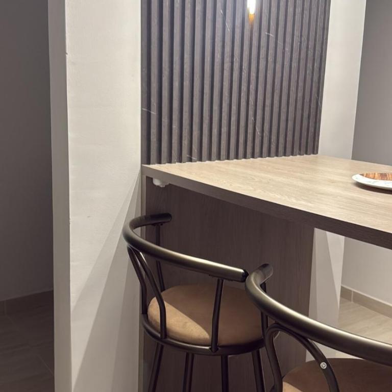 New Modern Apartment - Airport - Two-Bedroom Apartment - 16