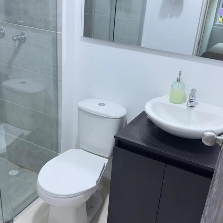 New Modern Apartment - Airport - Two-Bedroom Apartment - 24