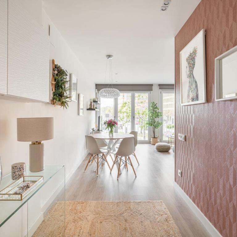 Chic Aparment Barcelona near Plaza España - Two-Bedroom Apartment - 22